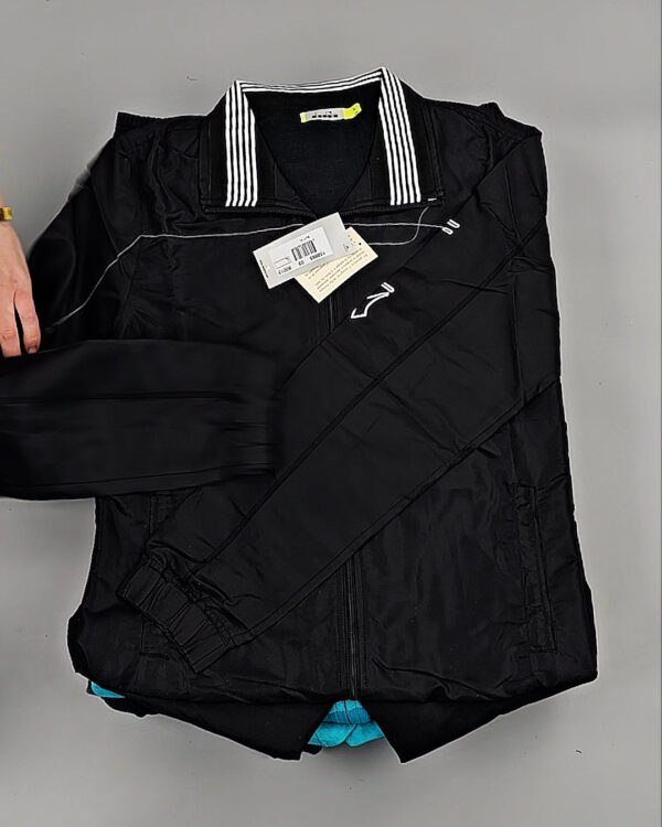 Фотография  665 - Спортивные костюмы  AD83#10 шт, ЛОТ №8641 оптом в Черкесске и Карачаево-Черкесской республике