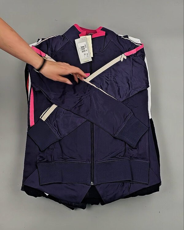 Фотография  796 - Спортивные костюмы  AD83#10 шт, ЛОТ №8641 оптом в Черкесске и Карачаево-Черкесской республике