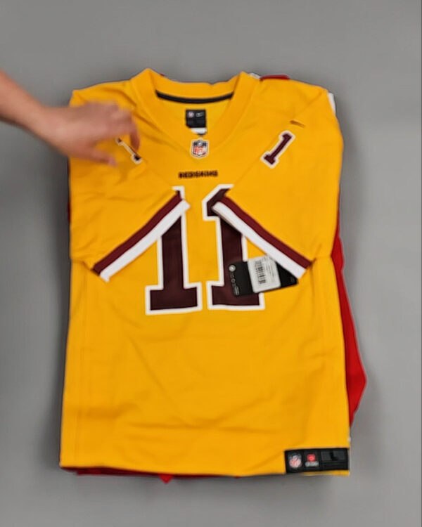 Фотография  211 - KIDS NIKE CAN 084#5 кг, ЛОТ №8476 оптом в Черкесске и Карачаево-Черкесской республике