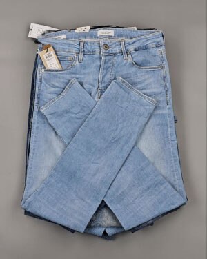 Купить Джинсы JACK JONES men 045#5 кг, ЛОТ №8757 оптом в Черкесске и Карачаево-Черкесской республике