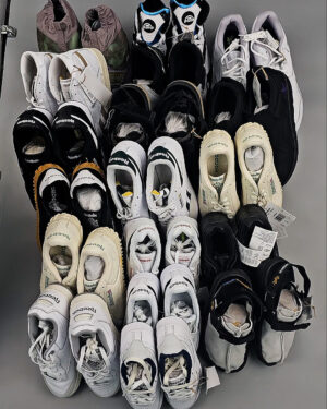 Купить Кроссовки Reebok#23 шт, ЛОТ №8895 оптом в Черкесске и Карачаево-Черкесской республике