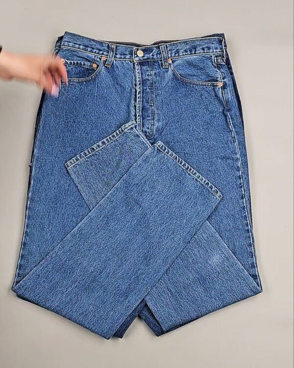 Фотография  609 - Джинсы LEVIS муж #6,3 кг, ЛОТ №8759 оптом в Черкесске и Карачаево-Черкесской республике