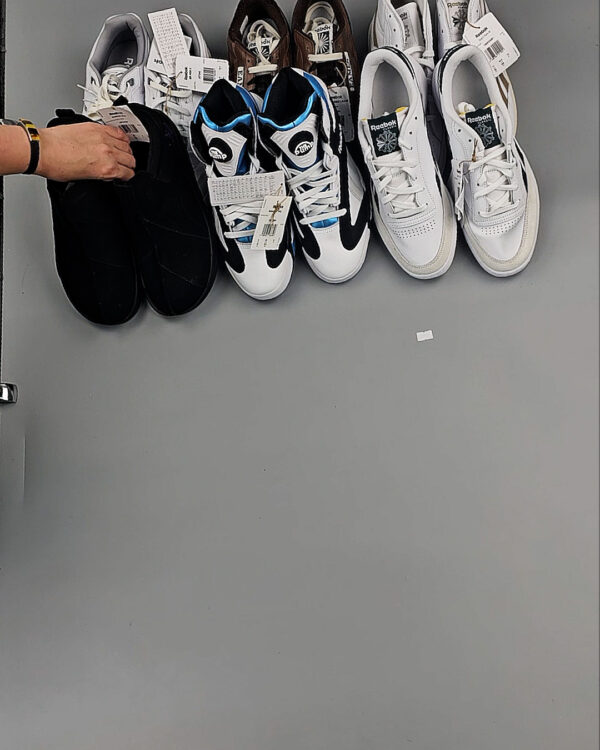 Фотография  467 - Кроссовки Reebok#23 шт, ЛОТ №8896 оптом в Черкесске и Карачаево-Черкесской республике