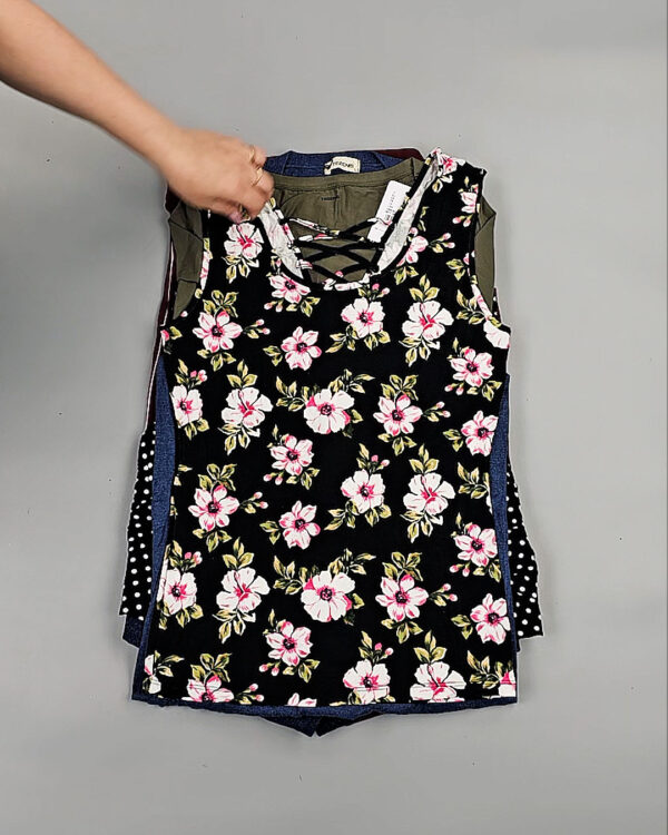 Фотография  550 - CALZEDONIA лето mix#50 шт, ЛОТ №8857 оптом в Черкесске и Карачаево-Черкесской республике