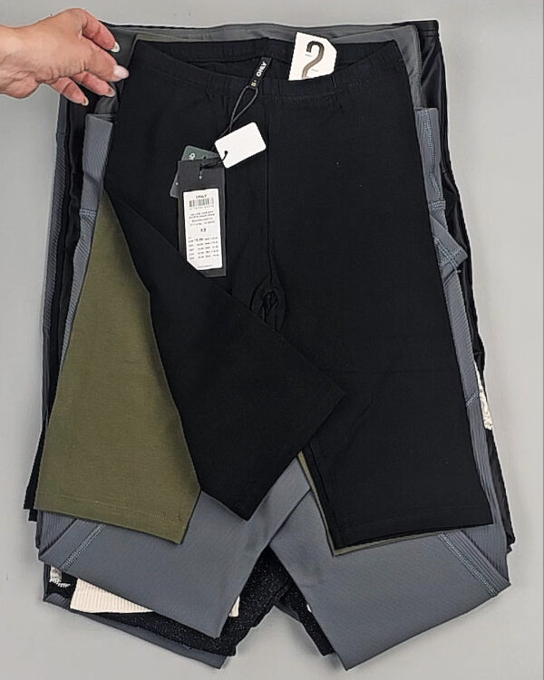 Фотография  961 - Спорт Bestseller 045 B#4 кг, ЛОТ №9038 оптом в Черкесске и Карачаево-Черкесской республике