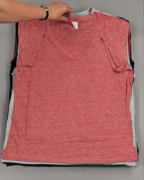 Фотография  214 - Футболки СТОК CAN 084#5 кг, ЛОТ №9000 оптом в Черкесске и Карачаево-Черкесской республике