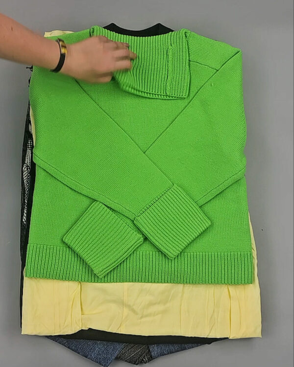 Фотография  396 - CO COUTURE mix 075#25 шт, ЛОТ №9010 оптом в Черкесске и Карачаево-Черкесской республике