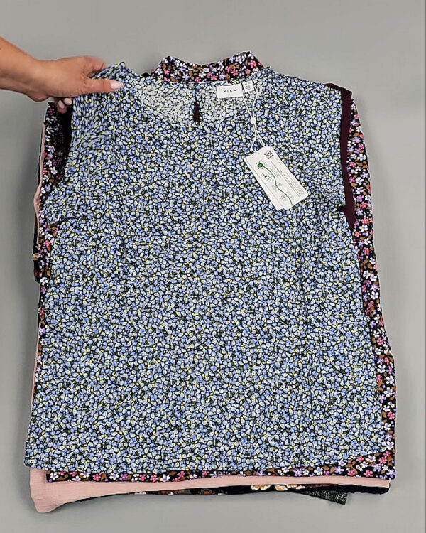 Фотография  467 - Блузки+Джемпера Bestseller Summer 045 B#8,5 кг, ЛОТ №9040 оптом в Черкесске и Карачаево-Черкесской республике