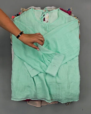 Фотография  611 - Блузки Корея 085#5 кг оптом в Черкесске и Карачаево-Черкесской республике