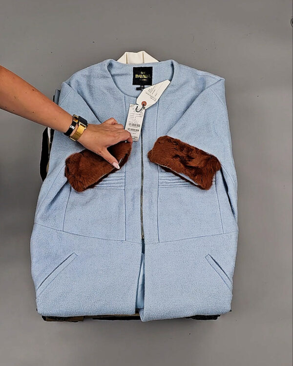 Фотография  973 - Верхняя одежда Корея 085#15 кг, ЛОТ № СТ-9249 оптом в Черкесске и Карачаево-Черкесской республике