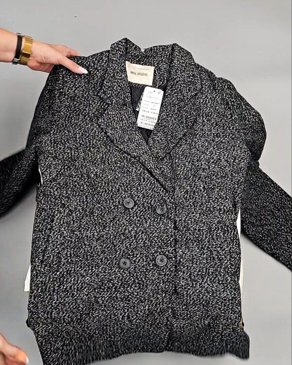 Фотография  670 - Верхняя одежда Корея 085#15 кг оптом в Черкесске и Карачаево-Черкесской республике