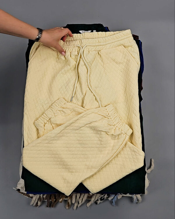 Фотография  446 - B.YOUNG Winter mix 104#15 кг, ЛОТ СТ-9196 оптом в Черкесске и Карачаево-Черкесской республике