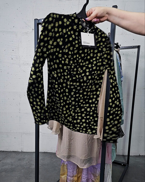 Фотография  859 - Karen by Simonsen mix 075#23 шт, ЛОТ №9100 оптом в Черкесске и Карачаево-Черкесской республике