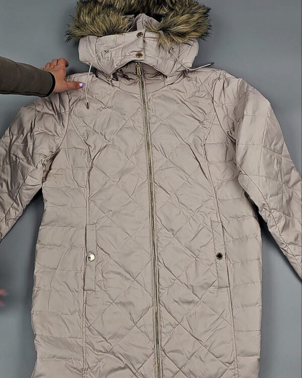 Фотография  535 - Верхняя одежда женская CAN 104#15 кг, ЛОТ СТ-9350 оптом в Черкесске и Карачаево-Черкесской республике