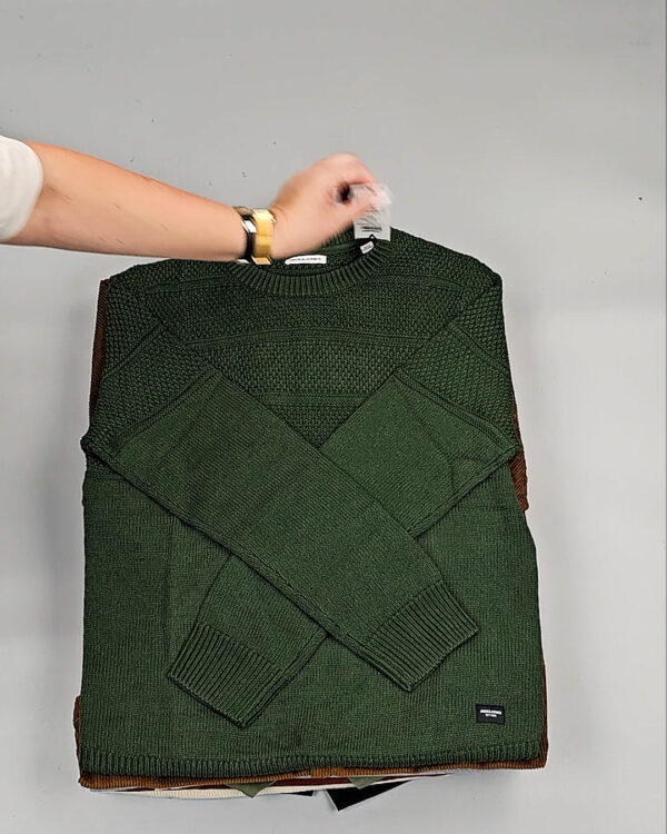 Фотография  608 - JACK JONES Men Winter mix 075#20 кг, ЛОТ № СТ-9267 оптом в Черкесске и Карачаево-Черкесской республике