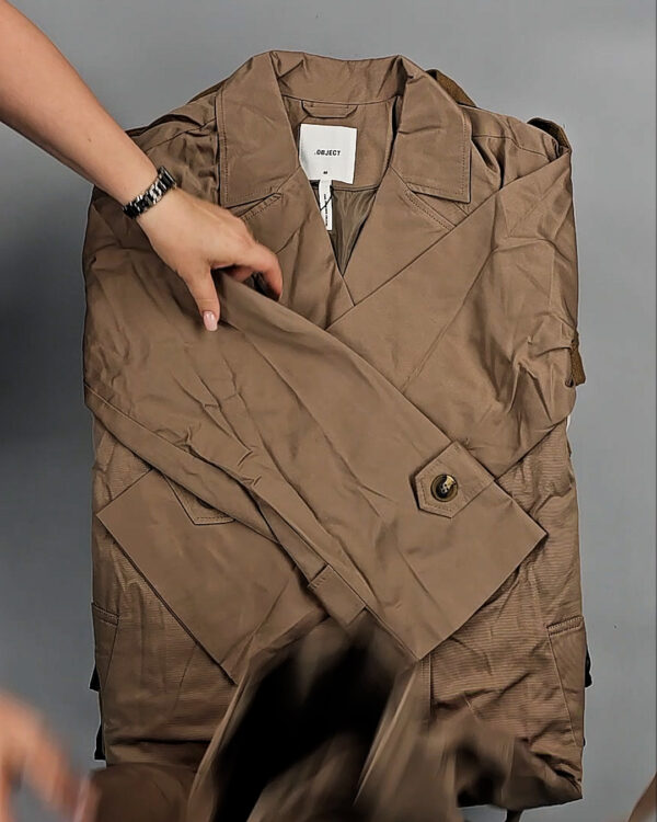 Фотография  793 - Ветровки Bestseller 045#10 кг, ЛОТ СТ-9407 оптом в Черкесске и Карачаево-Черкесской республике