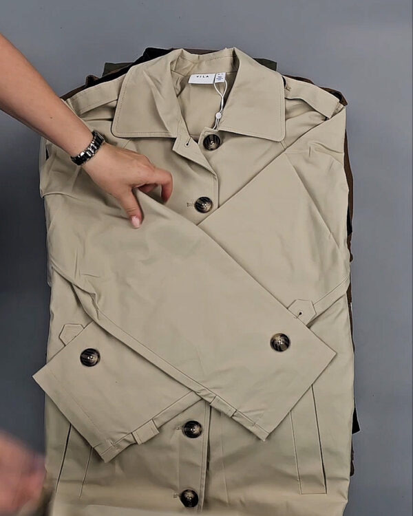 Фотография  568 - Ветровки Bestseller 045#10 кг, ЛОТ СТ-9409 оптом в Черкесске и Карачаево-Черкесской республике