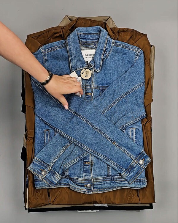 Фотография  606 - Ветровки Bestseller+DK 035#10 кг, ЛОТ СТ-9399 оптом в Черкесске и Карачаево-Черкесской республике