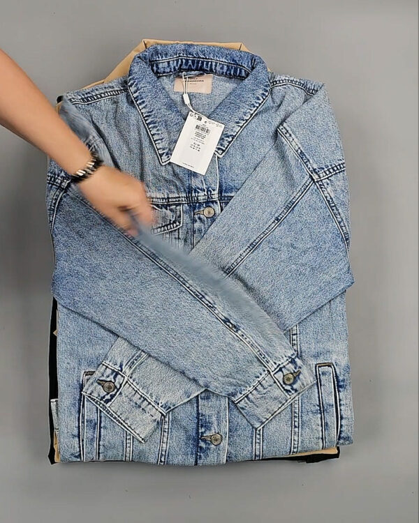 Фотография  755 - Ветровки Bestseller 045#10 кг, ЛОТ СТ-9408 оптом в Черкесске и Карачаево-Черкесской республике