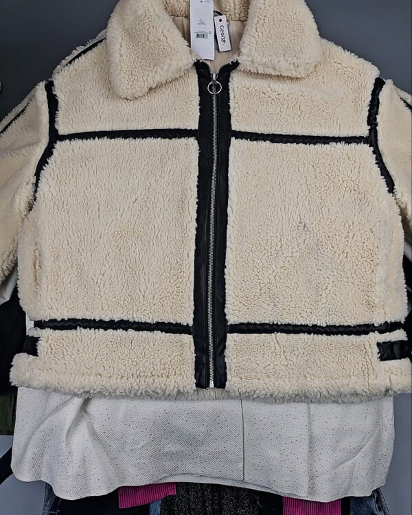 Фотография  809 - Scotland Winter БМ#60 кг, ЛОТ № СХ-0159 оптом в Черкесске и Карачаево-Черкесской республике