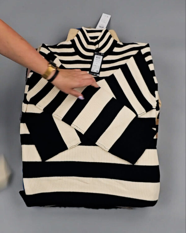 Фотография  788 - Джемпера Bestseller 104#7 кг, ЛОТ СТ-9423 оптом в Черкесске и Карачаево-Черкесской республике