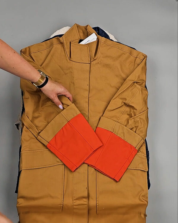 Фотография  693 - Ветровки женские CAN 104#12,5 кг, ЛОТ СТ-9404 оптом в Черкесске и Карачаево-Черкесской республике