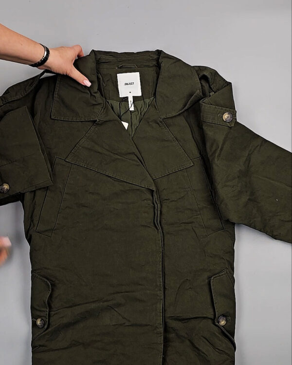 Фотография  673 - Ветровки Bestseller+DK 035#10 кг, ЛОТ СТ-9396 оптом в Черкесске и Карачаево-Черкесской республике