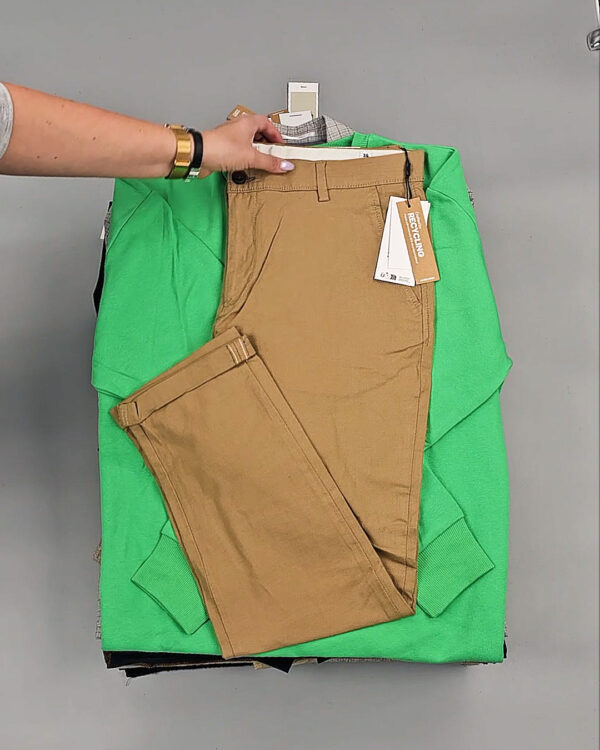 Фотография  307 - JACK JONES Men Winter mix 075#20 кг, ЛОТ № СТ-9445 оптом в Черкесске и Карачаево-Черкесской республике