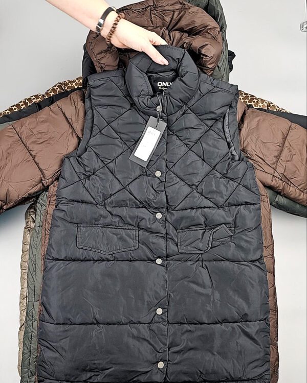 Фотография  448 - Верхняя одежда BESTSELLER Дания#10 кг, ЛОТ СТ-9709 оптом в Черкесске и Карачаево-Черкесской республике