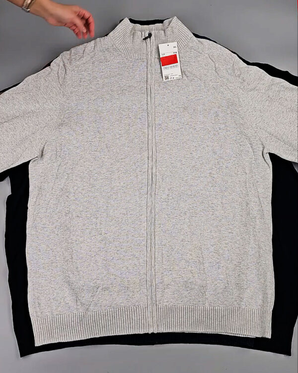 Фотография  689 - Джемпера мужские C&A 025#7,6 кг, ЛОТ СТ-10006 оптом в Черкесске и Карачаево-Черкесской республике