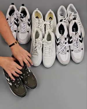 Фотография  887 - Hummel кроссовки (Hummel sport shoes) #10 шт, ЛОТ СТ-9783 оптом в Черкесске и Карачаево-Черкесской республике