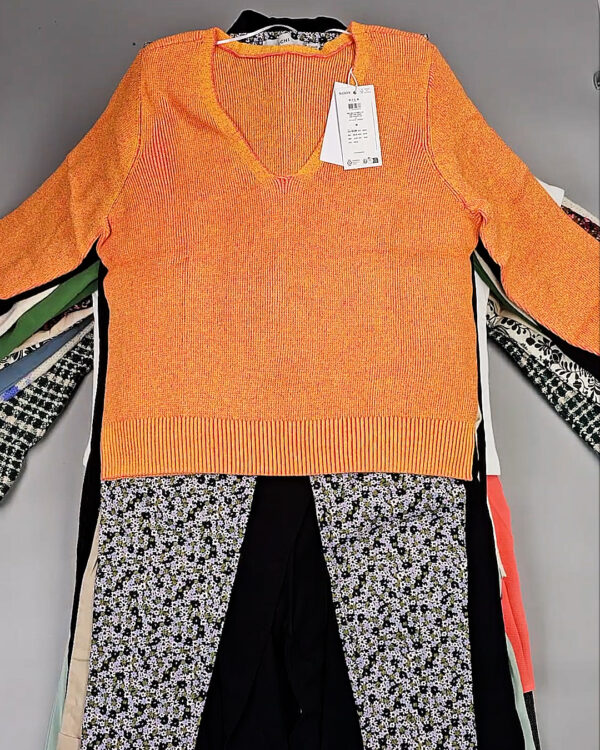 Фотография  729 - DK+Bestseller 085#16 кг, ЛОТ СТ-9953 оптом в Черкесске и Карачаево-Черкесской республике