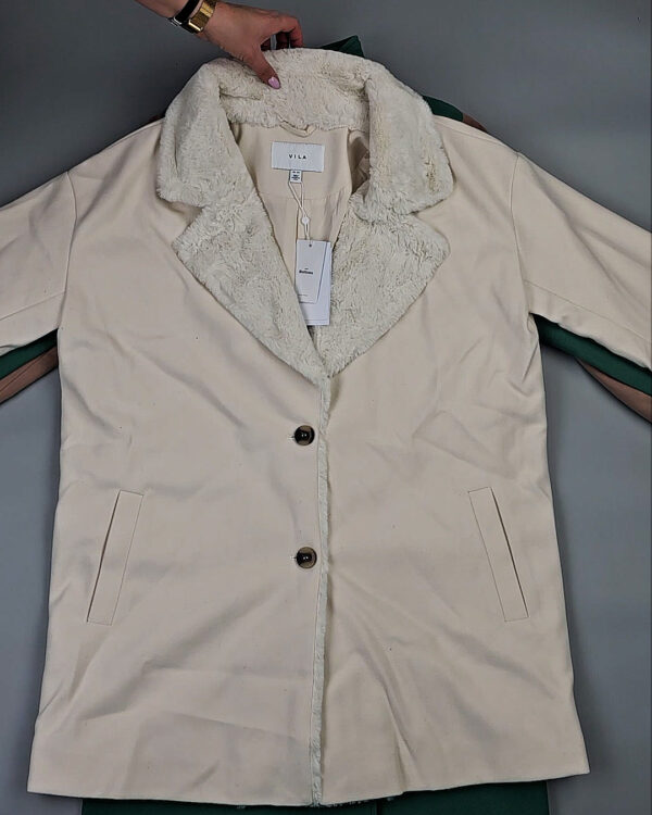 Фотография  800 - Пальто Bestseller 045#10 кг, ЛОТ СТ-9844 оптом в Черкесске и Карачаево-Черкесской республике