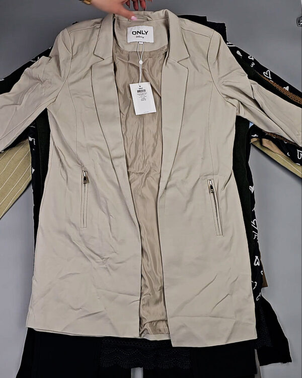 Фотография  942 - ONLY Winter mix 104#15 кг, ЛОТ СТ-9948 оптом в Черкесске и Карачаево-Черкесской республике