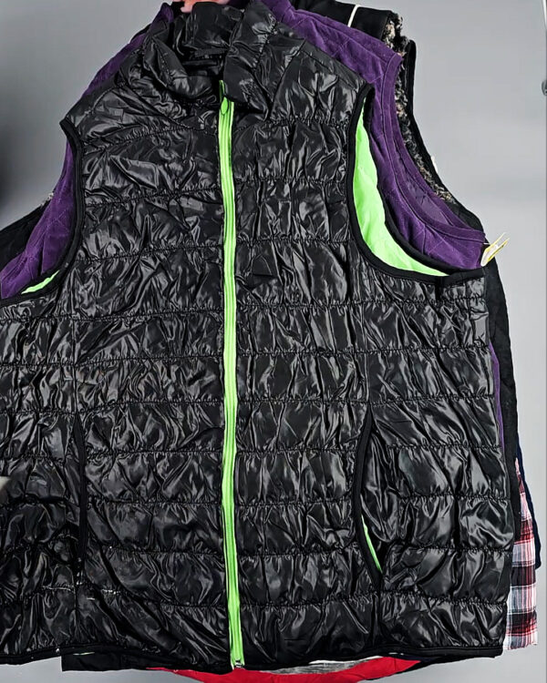 Фотография  247 - Жилеты м/ж (SKI Vest)#20 кг, ЛОТ СХ-0243 оптом в Черкесске и Карачаево-Черкесской республике