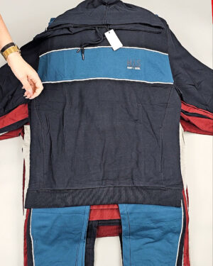 Фотография  910 - Спортивные костюмы (Herren-Trainingsanzuge voп HIS)#18 кг оптом в Черкесске и Карачаево-Черкесской республике