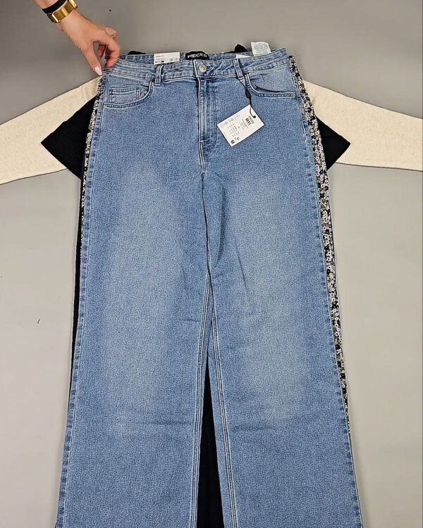 Фотография  618 - DK+Bestseller 085#16 кг, ЛОТ СТ-9952 оптом в Черкесске и Карачаево-Черкесской республике