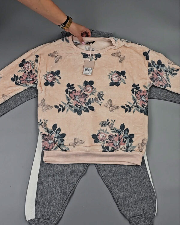 Фотография  523 - Женский микс зима (Winter mix)#20 кг, ЛОТ СХ-0206 оптом в Черкесске и Карачаево-Черкесской республике