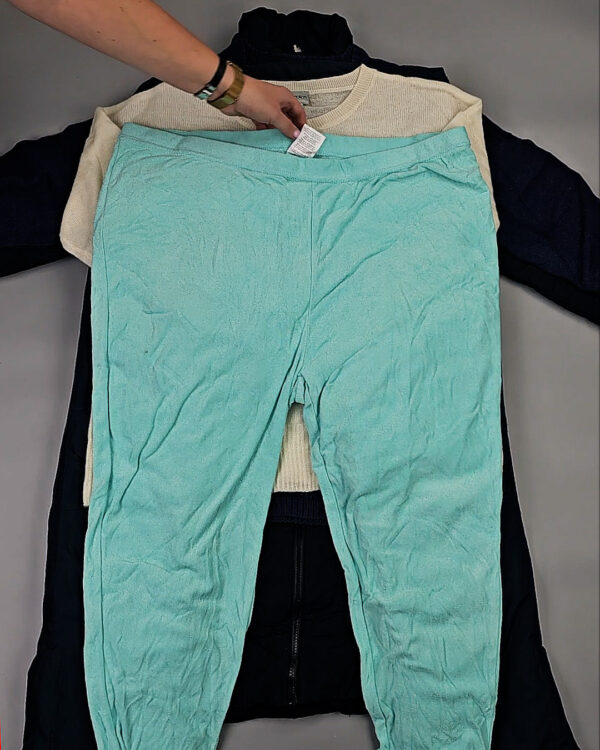 Фотография  579 - ALDI Winter mix#13 кг, ЛОТ СТ-9820 оптом в Черкесске и Карачаево-Черкесской республике