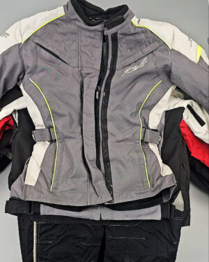 Купить МОТО одежда mix БМ#19,4 кг, ЛОТ СХ-0277 оптом в Черкесске и Карачаево-Черкесской республике