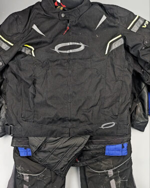 Фотография  475 - МОТО одежда mix БМ#20 кг, ЛОТ СХ-0278 оптом в Черкесске и Карачаево-Черкесской республике