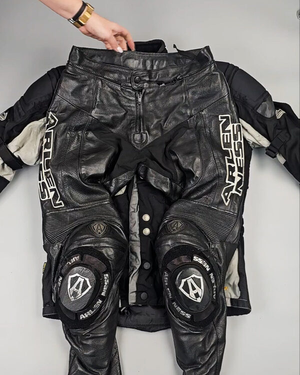 Фотография  520 - МОТО одежда mix БМ#19,4 кг, ЛОТ СХ-0277 оптом в Черкесске и Карачаево-Черкесской республике